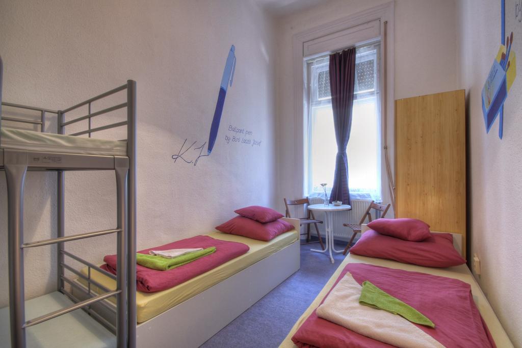 Opera Guesthouse بودابست الغرفة الصورة