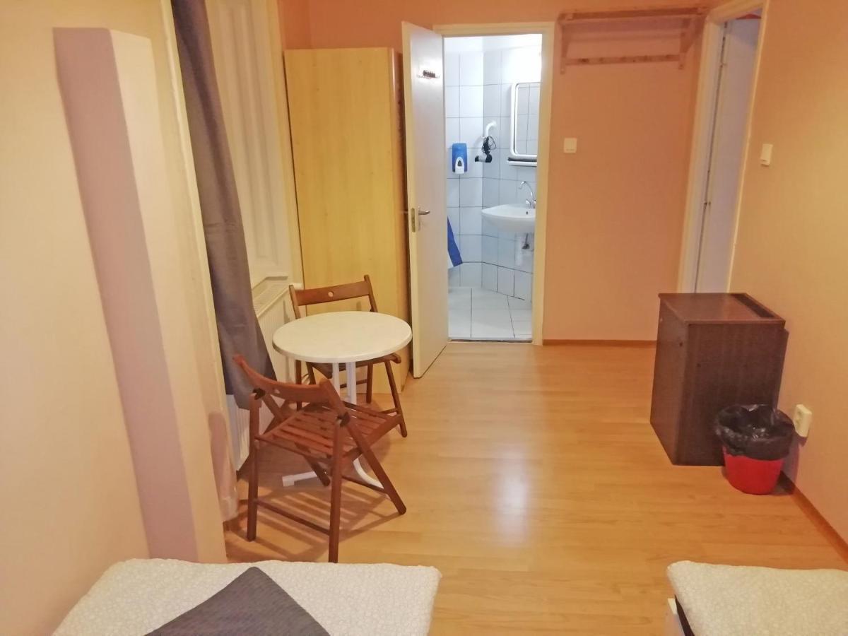 Opera Guesthouse بودابست المظهر الخارجي الصورة